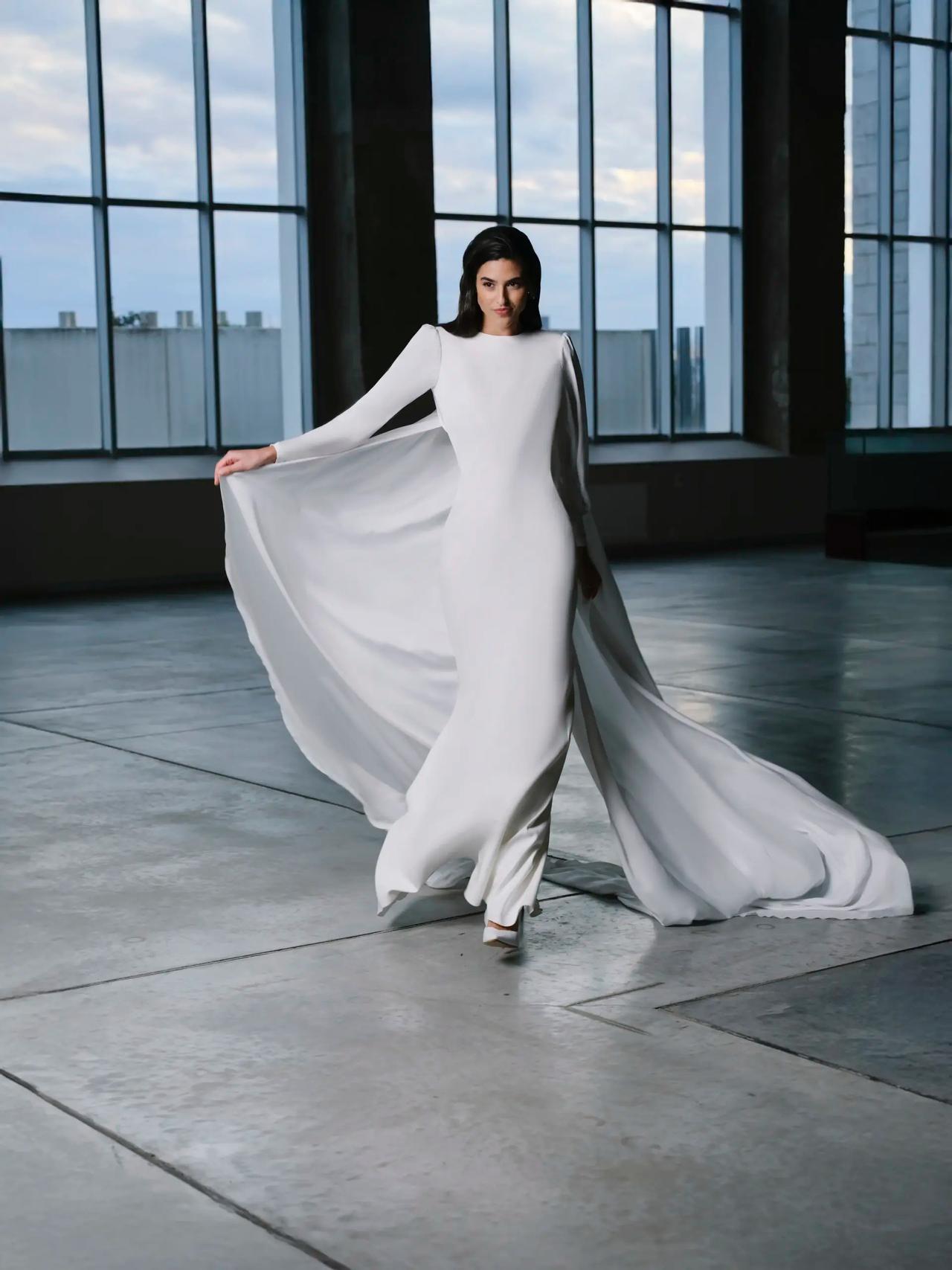 Vestido novia sencillo manga larga totalmente liso