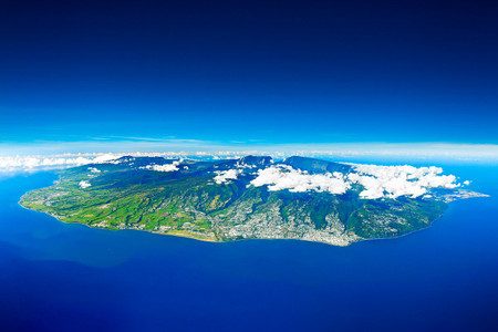 Isla Reunión, el destino perfecto (y más aventurero) para vuestra luna de miel