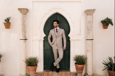 Los mejores nudos de corbata para novios: cuál elegir y cómo hacerlos