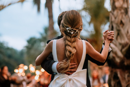 Más de 70 peinados con trenzas para novias: ¡la tendencia que siempre triunfa!