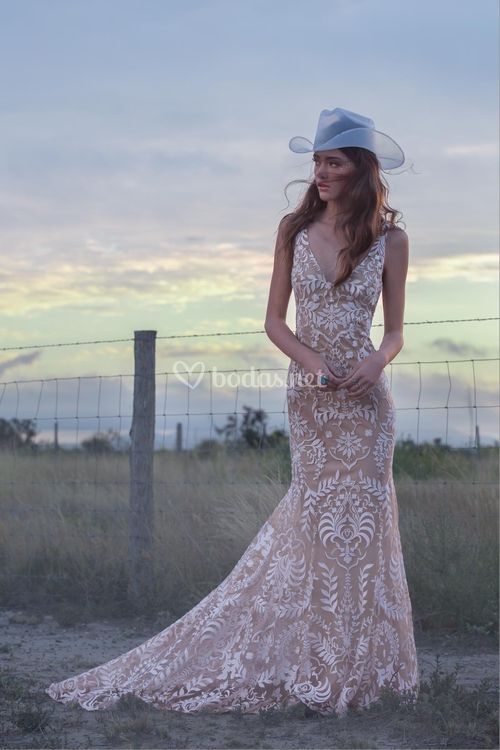 willowby corella ivory