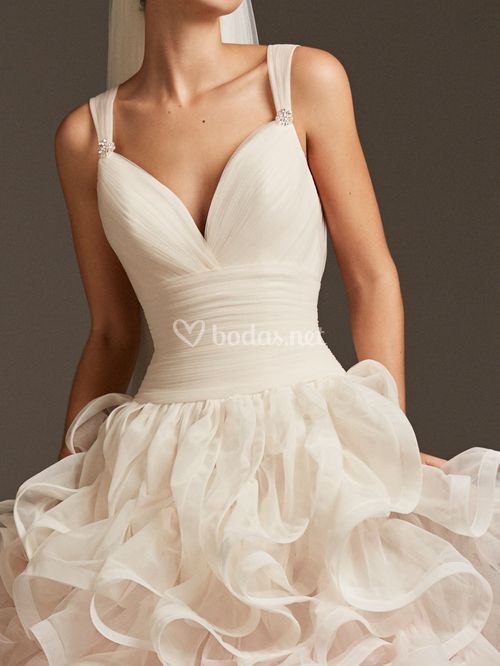 pronovias stella