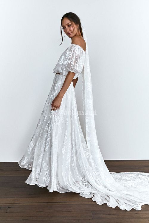 loyola grace loves lace