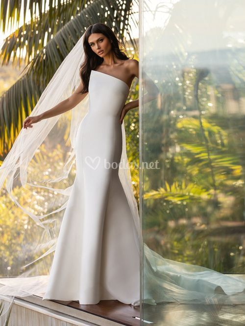 DAY, Pronovias