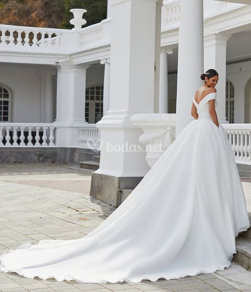 FARRAH, Pronovias