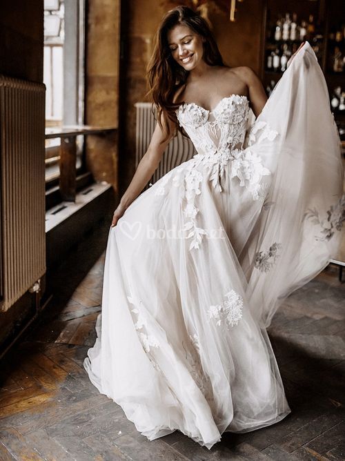 Jessie, Galia Lahav