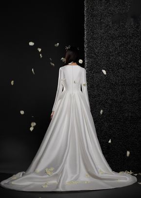 CORALINE, Vera Wang Bride