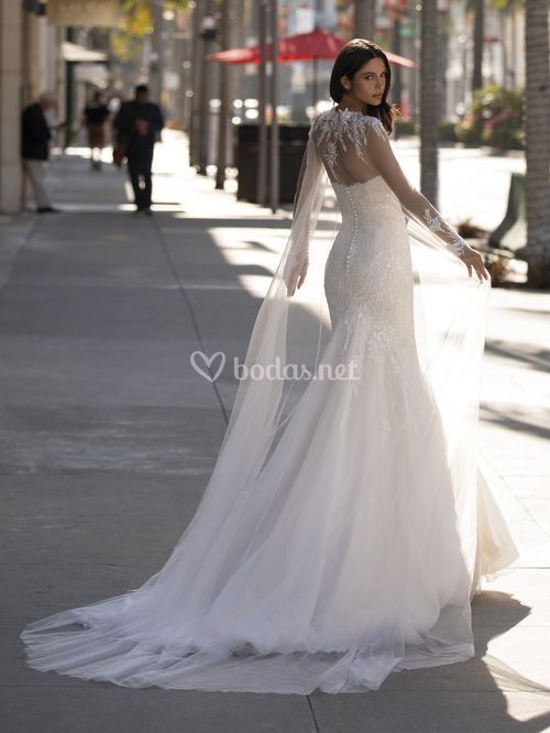 CAPA LA 2175, Pronovias