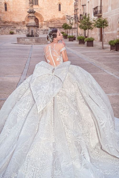 JK COUTURE 129, Julia Kontogruni