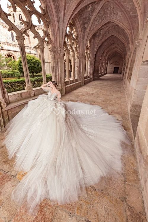 JK COUTURE 124, Julia Kontogruni