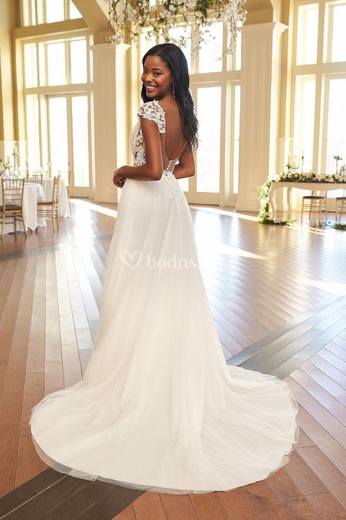 44306, Sincerity Bridal