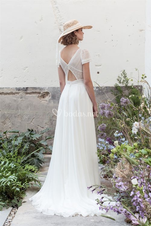 BELLA, Fara Sposa