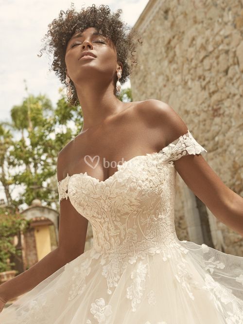 Harlem, Maggie Sottero