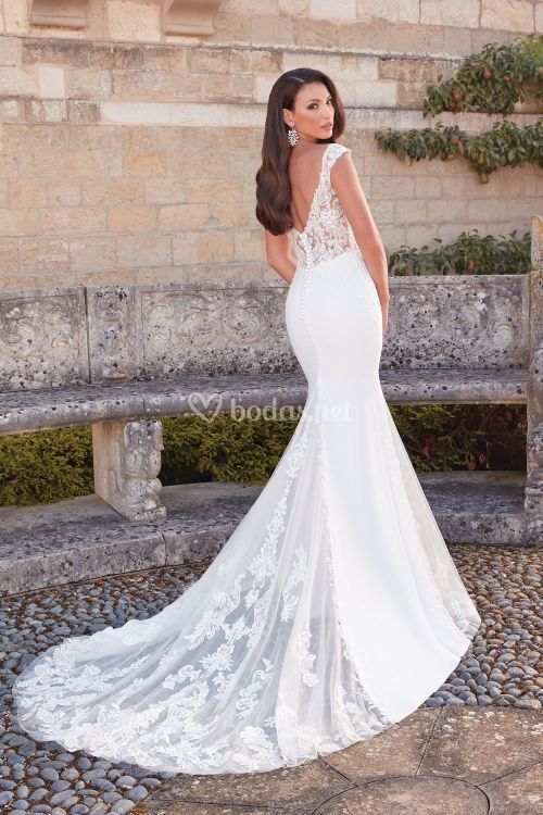 44334, Sincerity Bridal