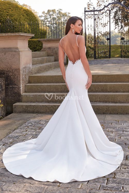 44329, Sincerity Bridal