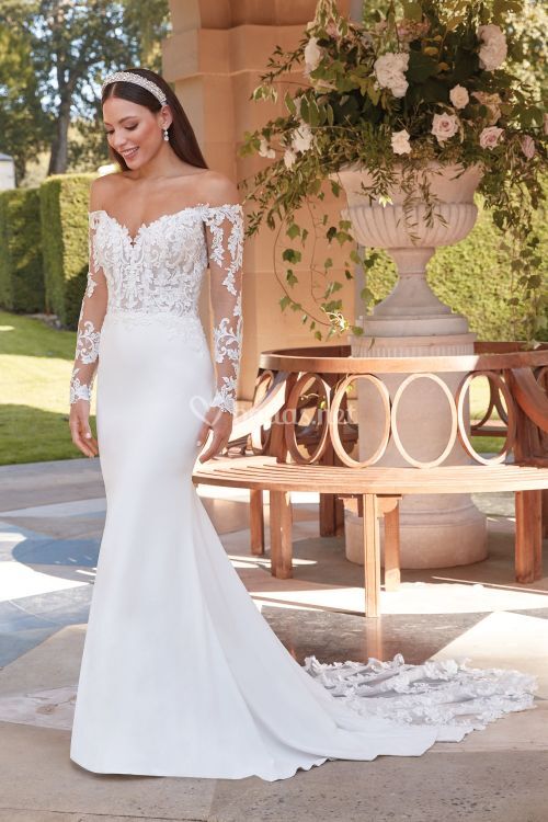 44327, Sincerity Bridal