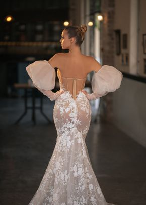 23-02, Berta Bridal