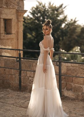 Juliana, Muse by Berta