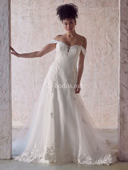 Nakita, Maggie Sottero