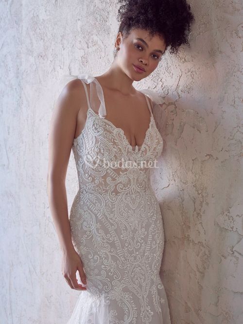 Nakita, Maggie Sottero