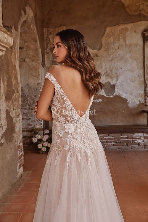 LENA, Casablanca Bridal