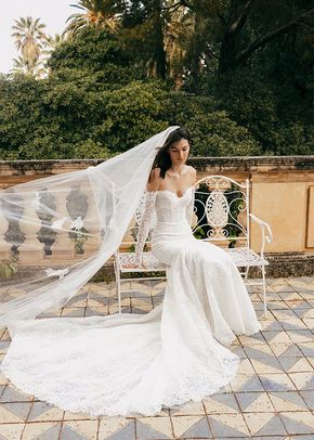 VIVIANA, Monique Lhuillier