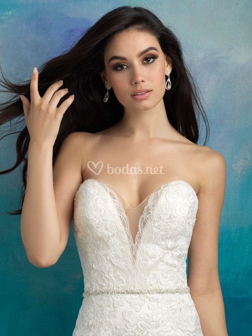 S131, Allure Bridals