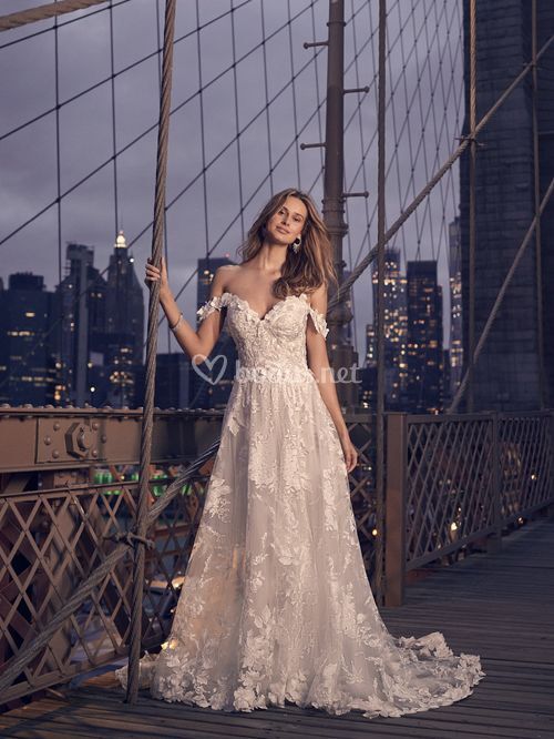 Leandra, Maggie Sottero