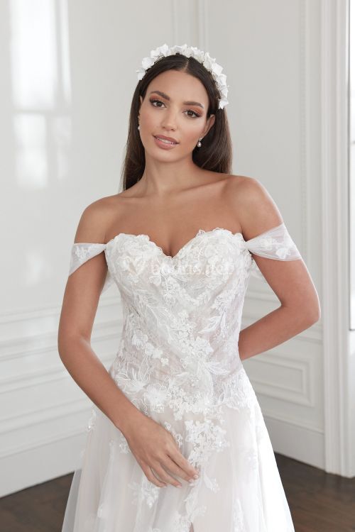 44372, Sincerity Bridal