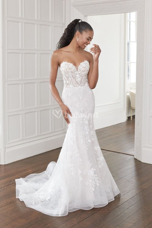 44365, Sincerity Bridal