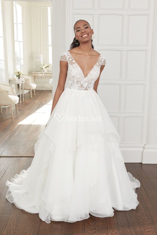 44359, Sincerity Bridal