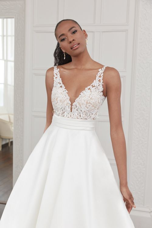 44351, Sincerity Bridal