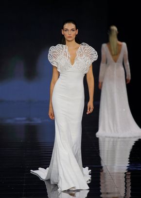 P 15, Atelier Pronovias