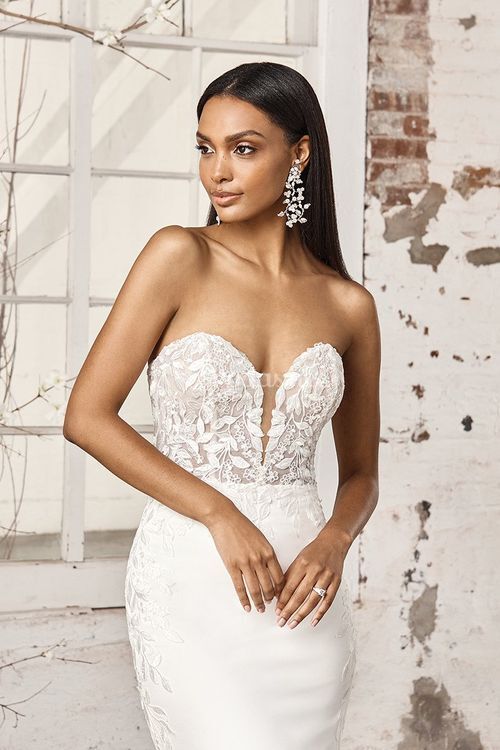 44381, Sincerity Bridal