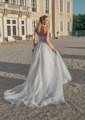 44472, Sincerity Bridal