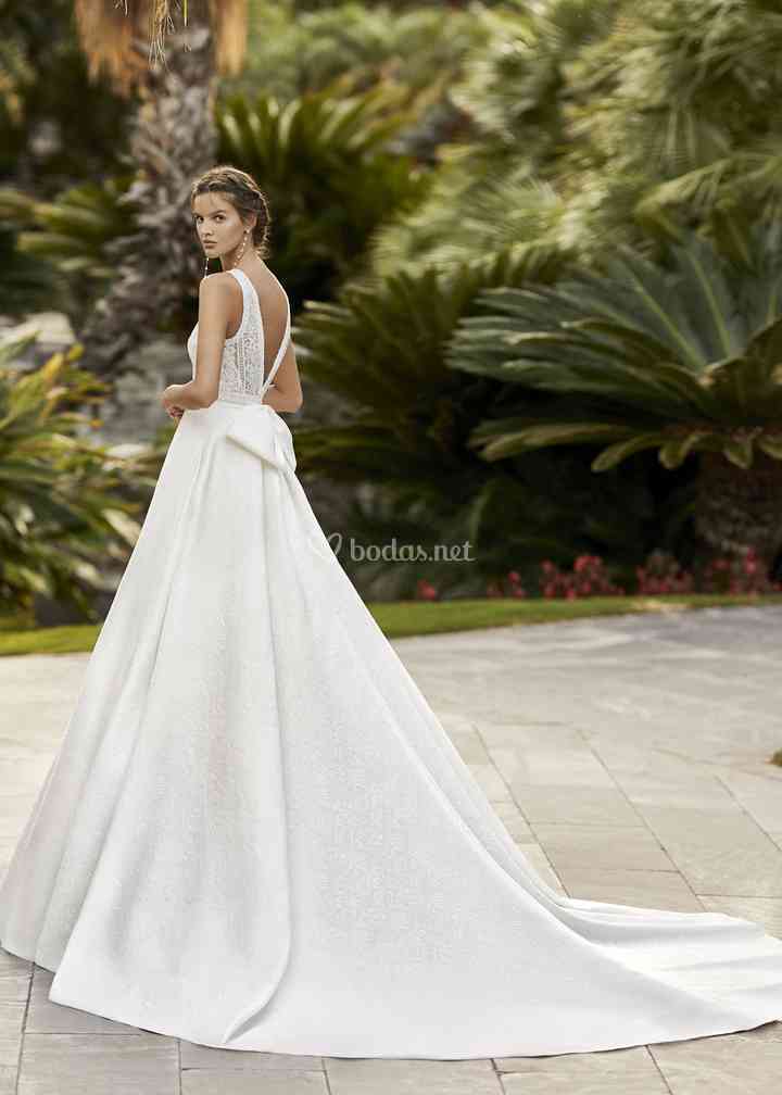 Vestidos de Novia de Adriana Alier - 2021 - Bodas.net