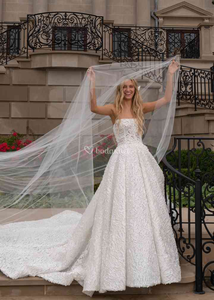 Vestidos de Novia de Reem Acra Bodas