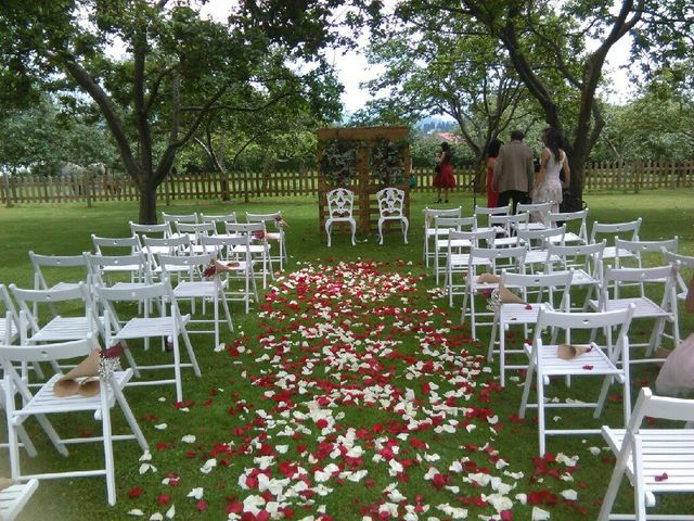 La boda de Víctor y Patry en Pola De Siero, Asturias 13