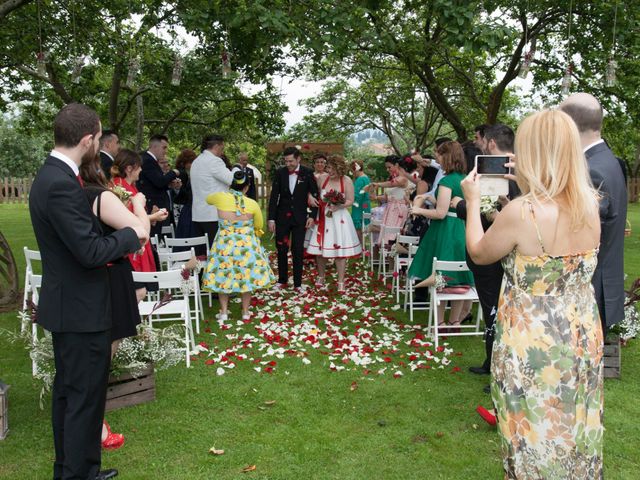 La boda de Víctor y Patry en Pola De Siero, Asturias 36