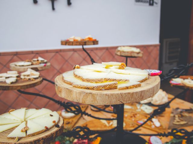 La boda de Ara y Mamen en Villafranca De Los Barros, Badajoz 23
