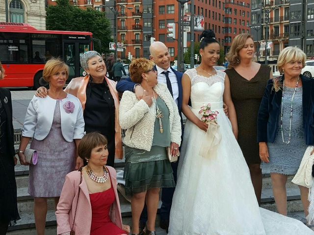 La boda de Oyaiky y Clarabel  en Bilbao, Vizcaya 10