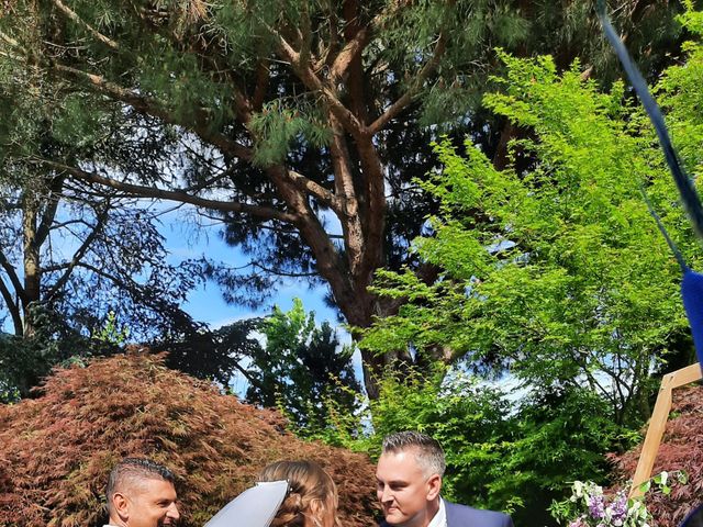 La boda de Rubén  y Patricia  en Oleiros, A Coruña 22