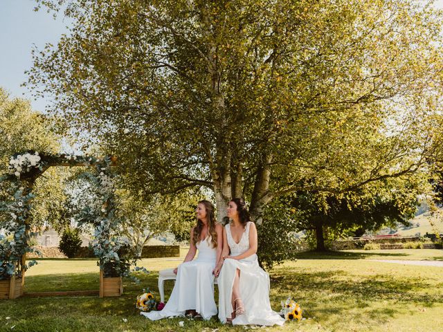 La boda de Issy y Bea en Mijares, Cantabria 25