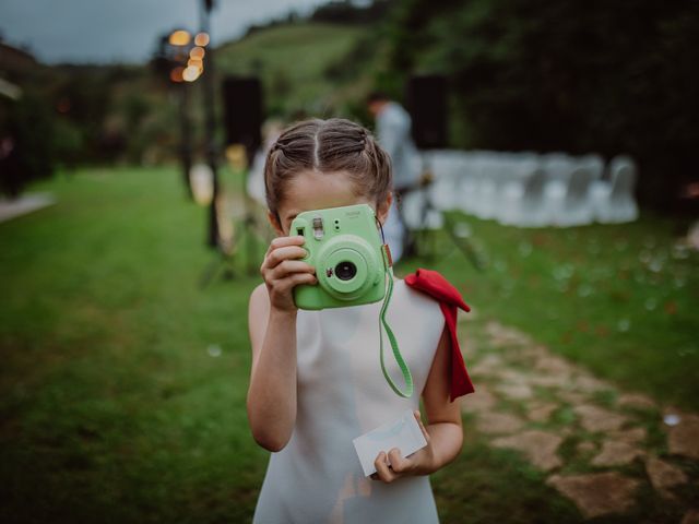 La boda de Néstor y Raluca en Cangas De Onis, Asturias 80