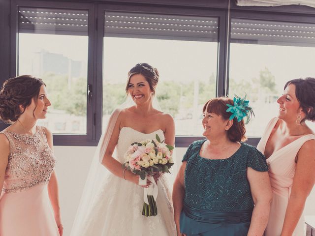 La boda de Javi y Ines en Sant Vicenç De Montalt, Barcelona 49