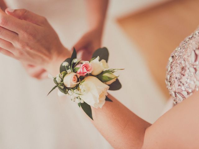 La boda de Javi y Ines en Sant Vicenç De Montalt, Barcelona 51