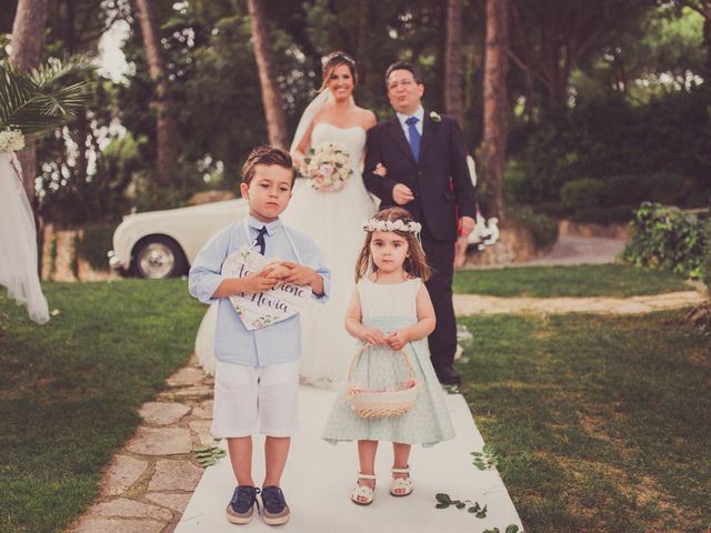 La boda de Javi y Ines en Sant Vicenç De Montalt, Barcelona 81