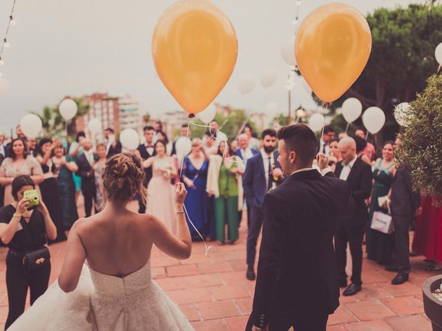 La boda de Javi y Ines en Sant Vicenç De Montalt, Barcelona 220