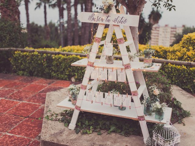 La boda de Javi y Ines en Sant Vicenç De Montalt, Barcelona 232