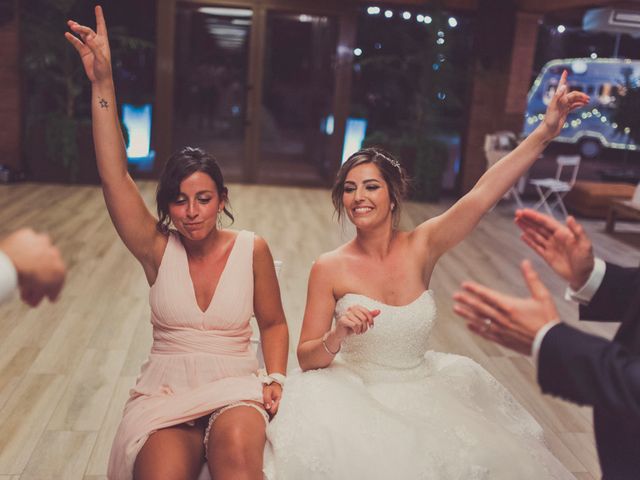 La boda de Javi y Ines en Sant Vicenç De Montalt, Barcelona 306